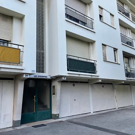 Les Geraniums * Nice